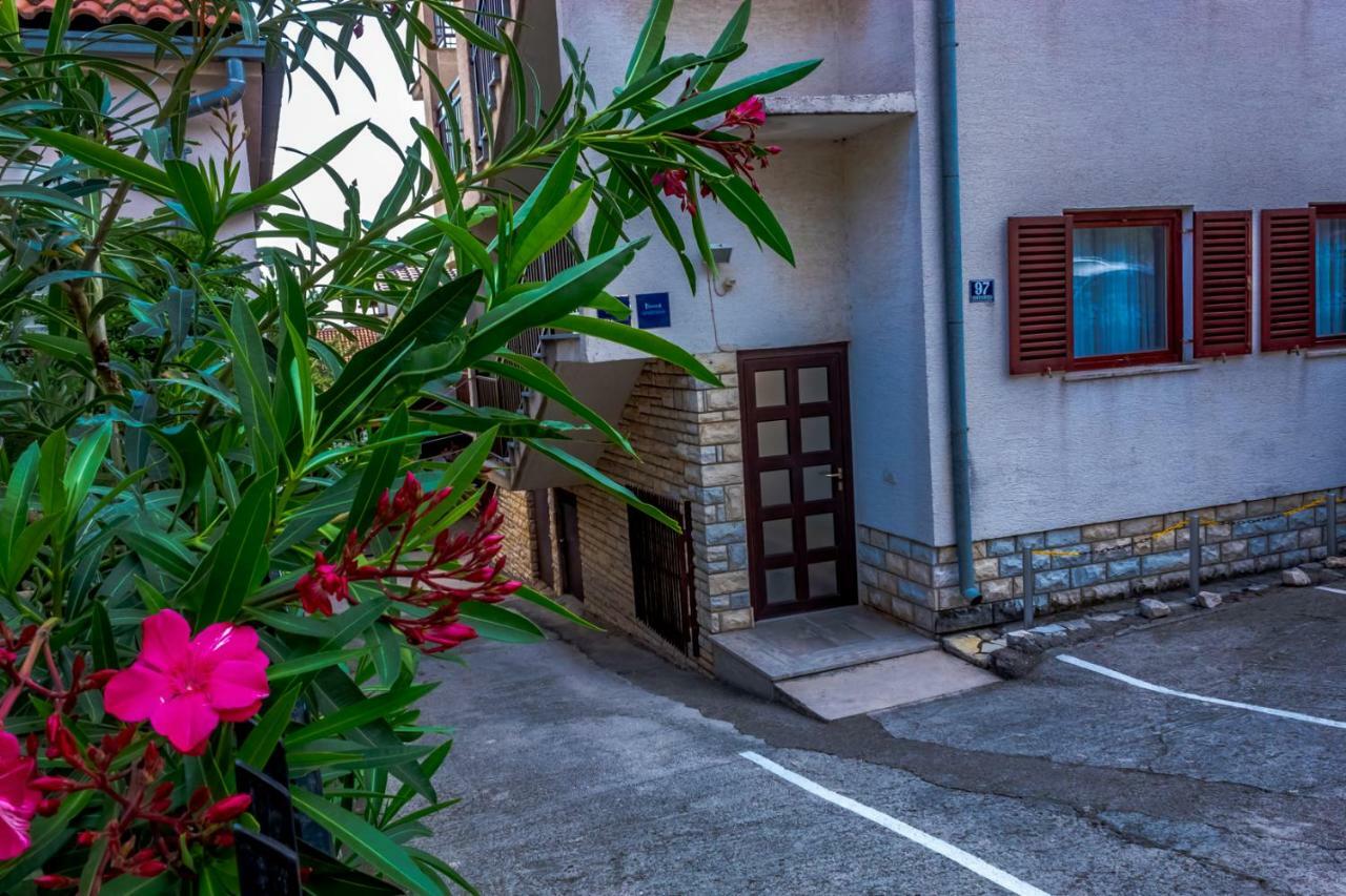 Apartments Drazen Crikvenica Exterior foto